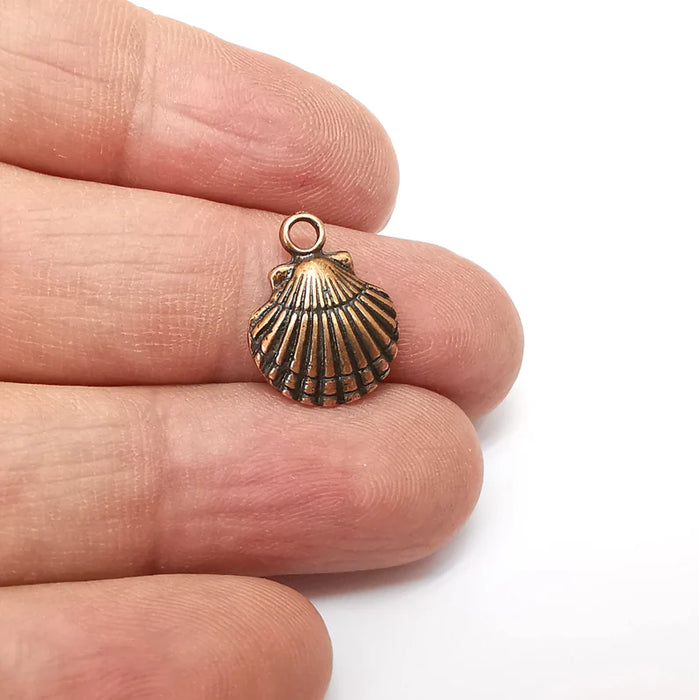 5 Scallop Charms, Sea Shell, Small Charms, Earring Charms, Copper Pendant, Necklace Pendant, Antique Copper Plated Metal 18x14mm G35539