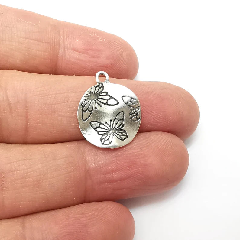 5 Butterfly Charms, Curvy Disc Charm, Round Charm, Earring Charm, Silver Pendant, Necklace Parts, Antique Silver Plated 21x17mm G35700
