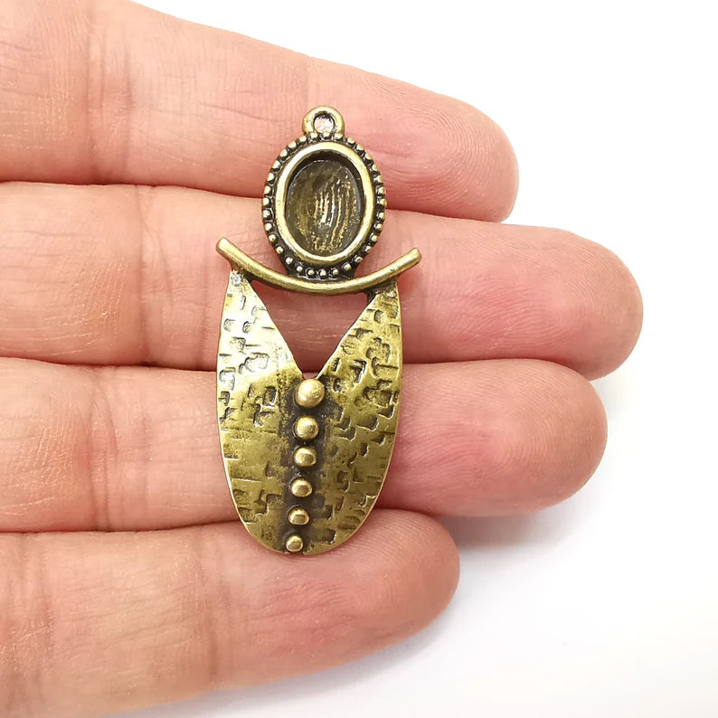 Bronze Rustic Charms, Hammered Boho Charm, Ethnic Charm, Earring Charm, Bronze Pendant, Necklace Parts, Antique Bronze Plated 47x21mm G35553