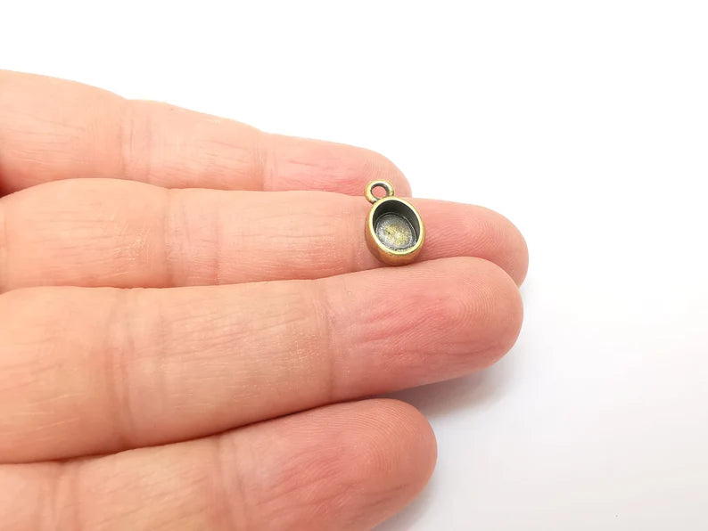 5 Oval Pendant Blanks, Resin Bezel Bases, Mosaic Mountings, Dry flower Frame, Polymer Clay base, Antique Bronze Plated (8x6mm) G36072