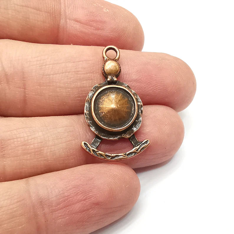 Copper Dangle Charms, Hammered Boho Charm, Rustic Charm, Earring Charm, Copper Pendant, Necklace Parts, Antique Copper Plated 31x18mm G35707