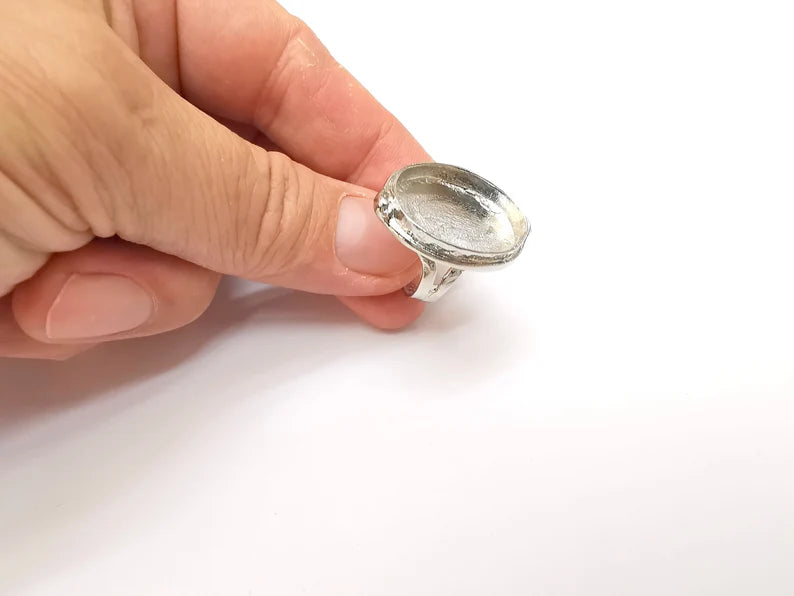 Shiny Silver Oval Ring Setting, Cabochon Blank, Resin Bezel, Ring Mounting, Epoxy Frame Base, Adjustable Rhodium Plated Brass 25x18mm G35719