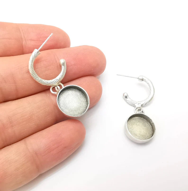 Earring Stud Base, Earring Blank, Ear Settings Resin Bezel, Cabochon Mounting, Antique Silver Plated Brass (14mm blanks) G35724