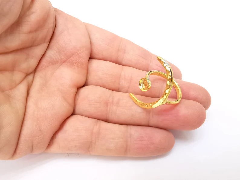 Gold Ring Crescent Setting, Moon Ring Blank, Resin Bezel, Celestial Ring Mounting, Epoxy Frame, Adjustable Antique Gold Plated 6mm G35543