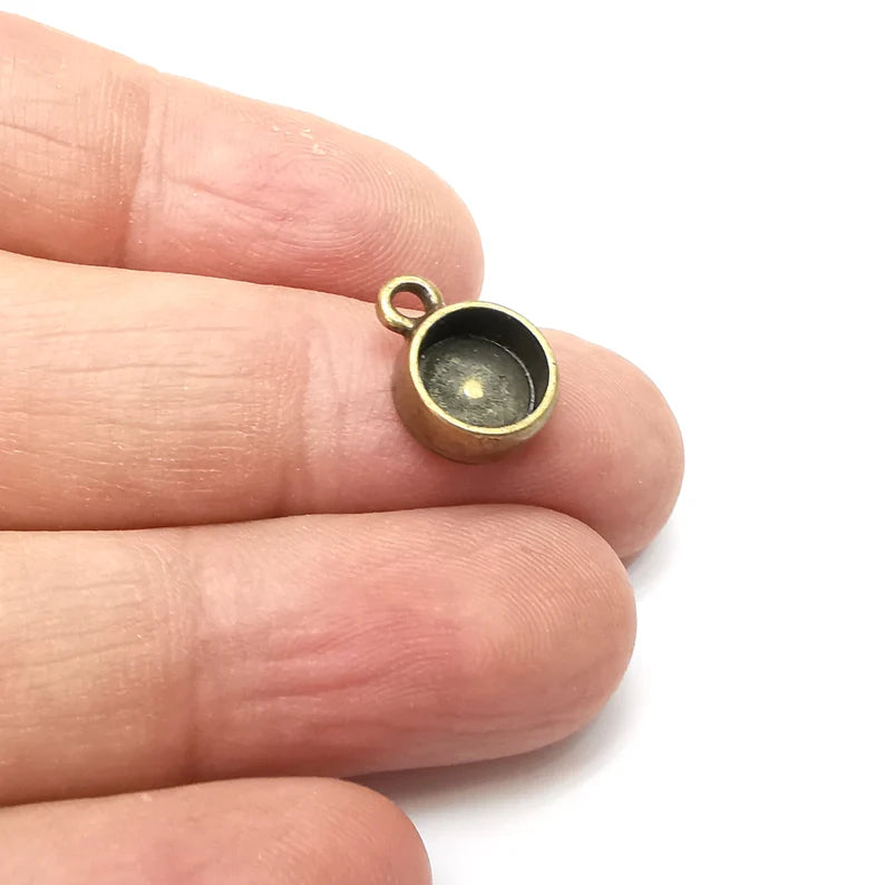 5 Round Pendant Blanks, Resin Bezel Bases, Mosaic Mountings, Dry flower Frame, Polymer Clay base, Antique Bronze Plated (5mm) G35736