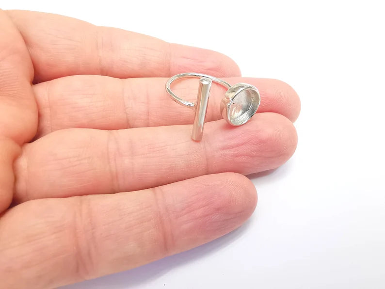 Shiny Silver Rod and Round Ring Setting, Cabochon Blank, Resin Bezel, Ring Mounting, Epoxy Base, Adjustable Rhodium Plated Brass 10mm G35754