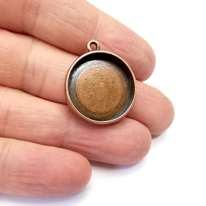 2 Round Copper Pendant Blank, Cabochon Bezel, Locket Pendant Base, inlay Mountings, Resin Necklace, Antique Copper Plated (21mm blank) G35760