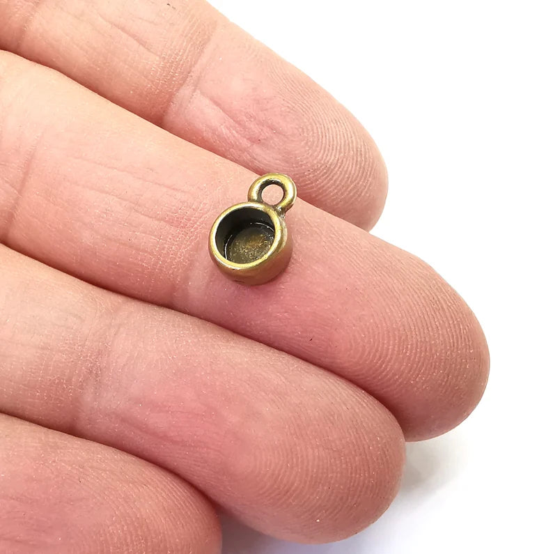 5 Round Pendant Blanks, Resin Bezel Bases, Mosaic Mountings, Dry flower Frame, Polymer Clay base, Antique Bronze Plated (8mm) G35761