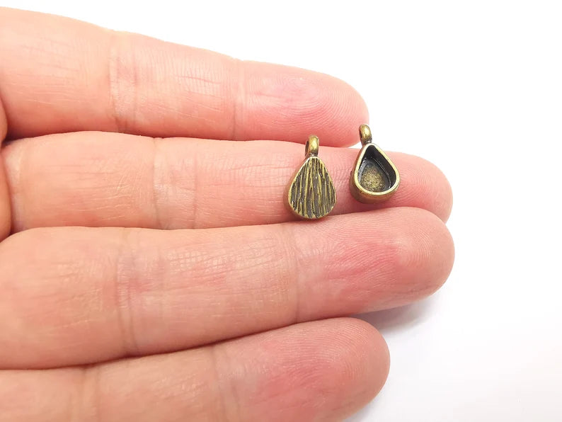 5 Drop Pendant Blanks, Resin Bezel Bases, Mosaic Mountings, Dry flower Frame, Polymer Clay base, Antique Bronze Plated (8x6mm) G35766