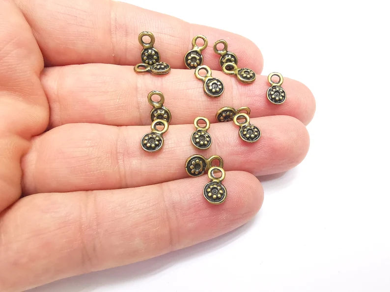 10 Flower Charms, Small Charms, Earring Charms, Bronze Pendant, Necklace Pendant, Antique Bronze Plated Metal ( 10x5mm )G35768