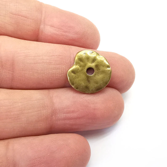 5 Hammered Disc, Middle Hole Charms, Antique Bronze Plated Charms (16mm) G35777