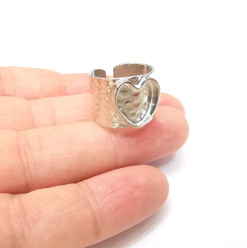 Shiny Silver Heart Ring Setting, Cabochon Blank, Resin Bezel, Ring Mounting, Epoxy Frame Base, Adjustable Rhodium Plated Brass 10mm G35814
