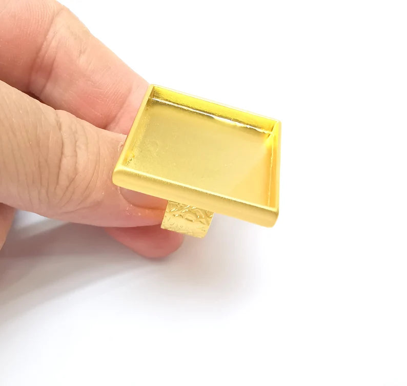 Gold Ring Blank Setting, Cabochon Blank, Resin Bezel, Square Ring Mounting, Epoxy Frame Base, Adjustable Gold Plated 30x30mm G35621