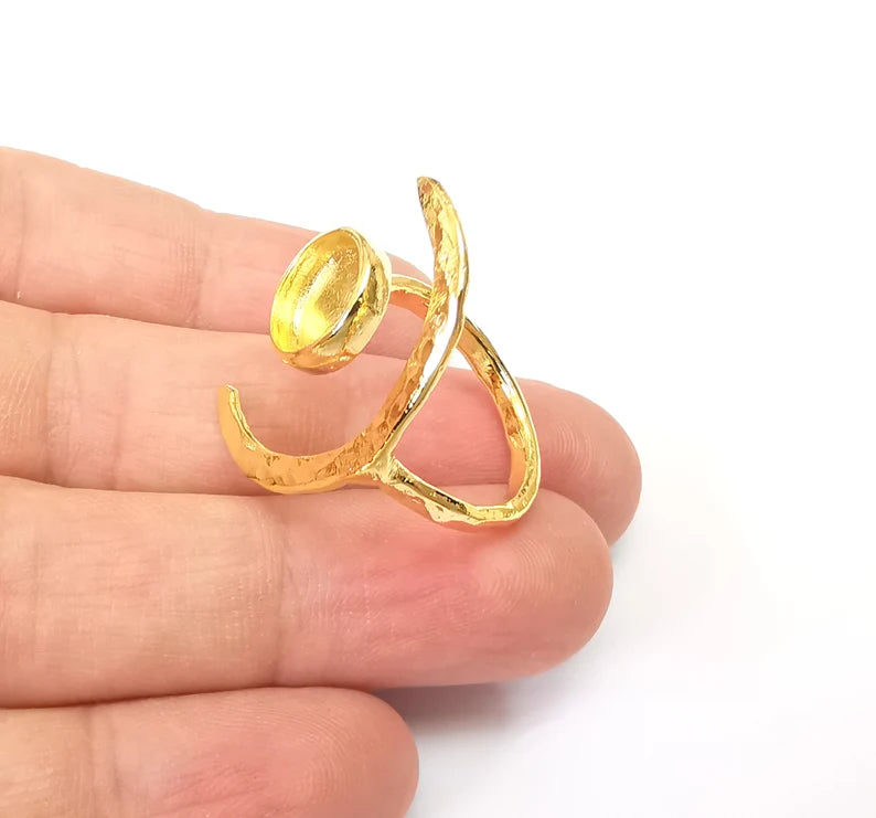 Gold Ring Crescent Setting, Moon Ring Blank, Resin Bezel, Celestial Ring Mounting, Epoxy Frame, Adjustable Antique Gold Plated 10mm G35619
