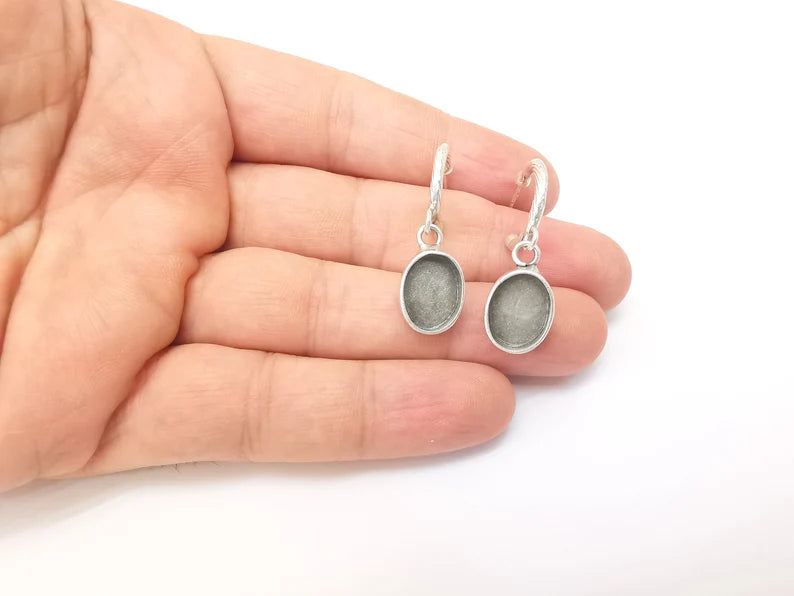 Earring Stud Base, Oval Earring Blank, Ear Settings Resin Bezel, Cabochon Mounting, Antique Silver Plated Brass (13x10mm blanks) G35626