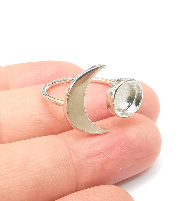 Shiny Silver Crescent Ring Setting, Cabochon Blank, Resin Bezel, Ring Mounting, Epoxy Frame Base, Adjustable Rhodium Plated Brass 8mm G35815