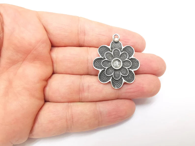 Flower Charms, Dangle Flower Charms, Floral Charms, Pendant Component, Earring Charms, Necklace Parts, Antique Silver Plated 37x31mm G35630