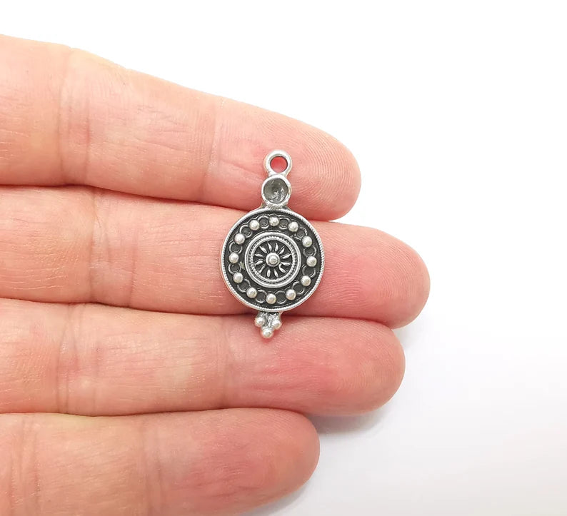 5 Silver Charms, Boho Charms, Earring Charms, Silver Pendant, Ethnic Rustic Charms, Necklace Parts, Antique Silver Plated 29x16mm G35631