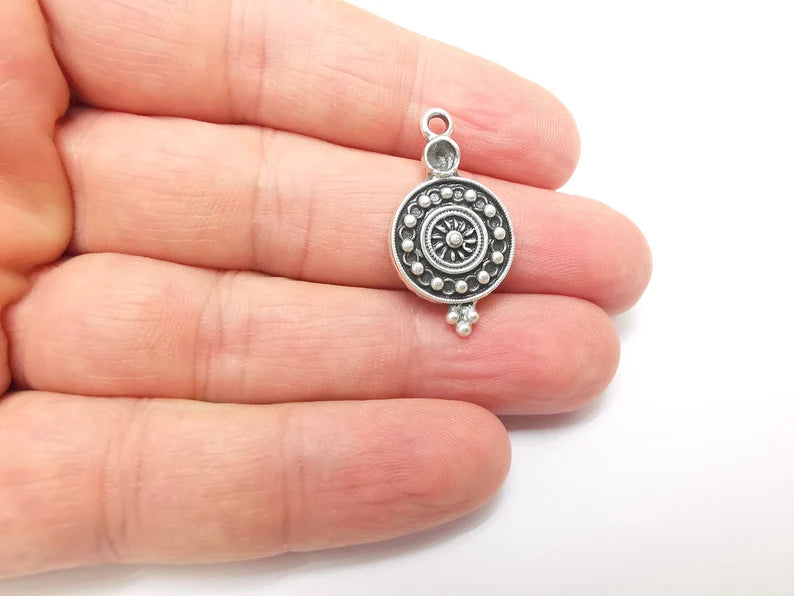 5 Silver Charms, Boho Charms, Earring Charms, Silver Pendant, Ethnic Rustic Charms, Necklace Parts, Antique Silver Plated 29x16mm G35631