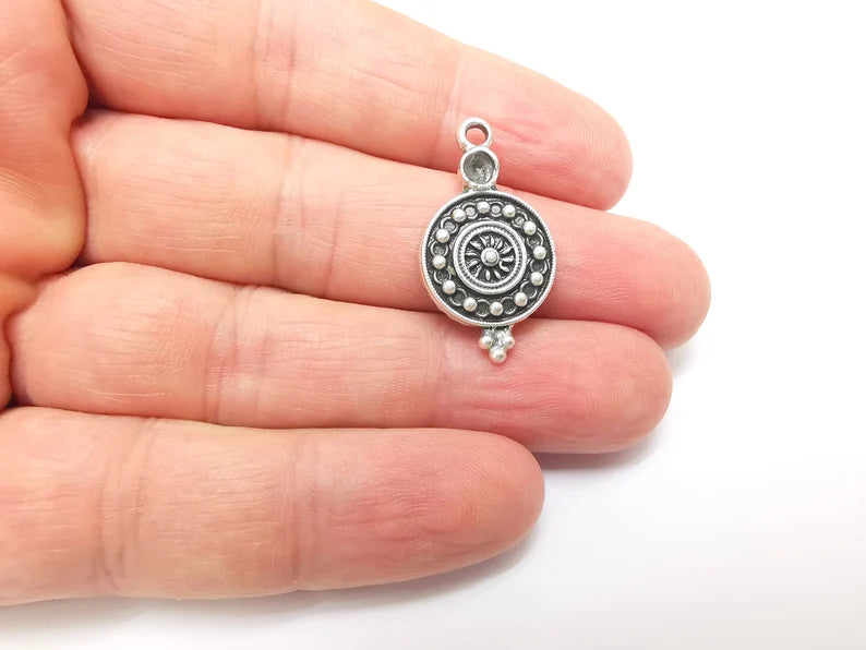 5 Silver Charms, Boho Charms, Earring Charms, Silver Pendant, Ethnic Rustic Charms, Necklace Parts, Antique Silver Plated 29x16mm G35631