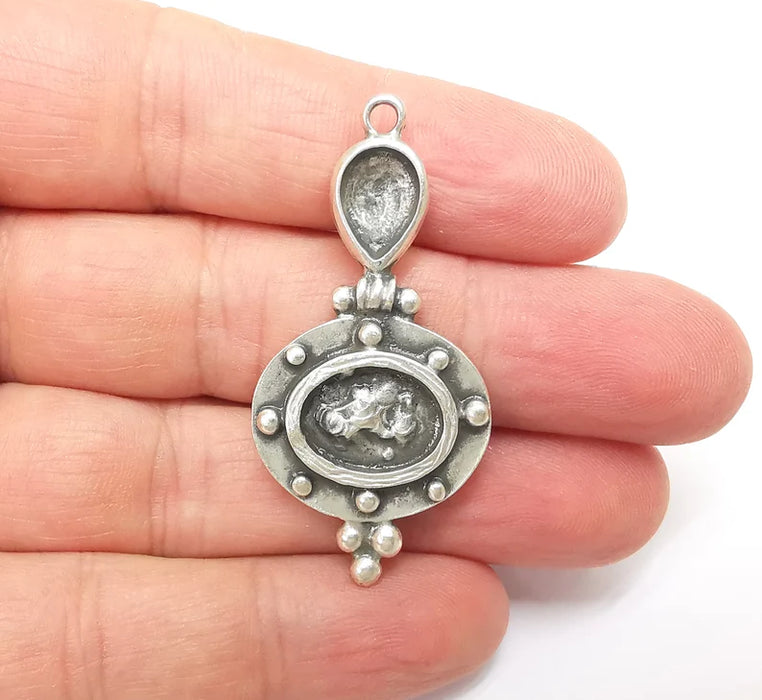 5 Silver Charms, Boho Charms, Earring Charms, Silver Pendant, Ethnic Rustic Charms, Necklace Parts, Antique Silver Plated 29x16mm G35635