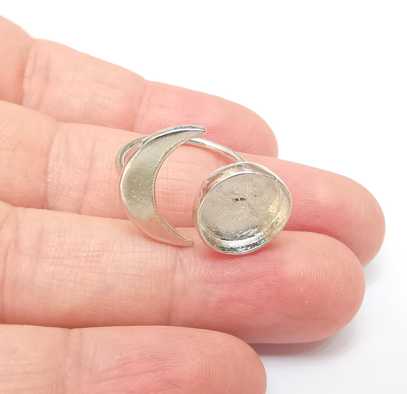 Shiny Silver Crescent Ring Setting, Cabochon Blank, Resin Bezel Mounting, Epoxy Frame Base, Adjustable Rhodium Plated Brass 12mm G35837