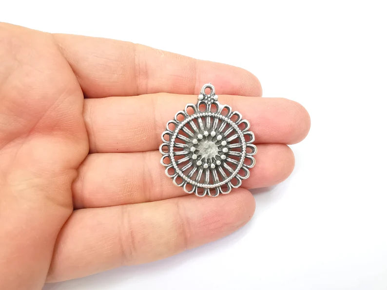 Silver Charms, Boho Charms, Earring Charms, Silver Pendant, Ethnic Rustic Charms, Necklace Parts, Antique Silver Plated 38x33mm G35649