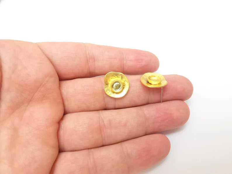 Earring Stud Base, Earring Blank, Ear Settings Resin Bezel, Cabochon Mounting, Gold Plated Brass (6mm blanks) G35844