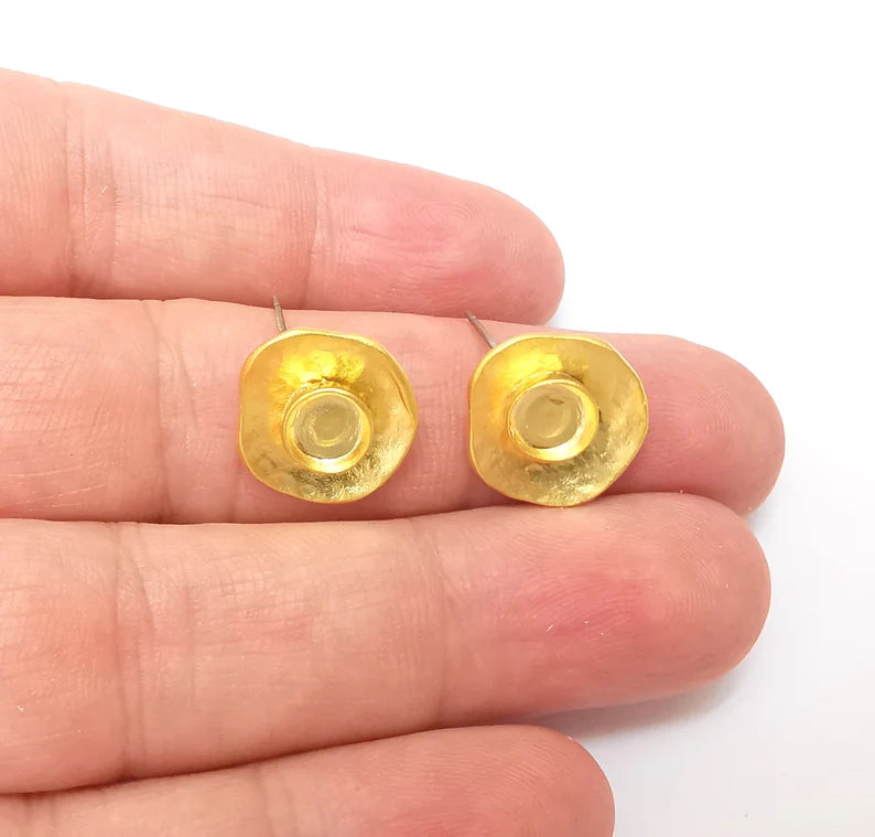 Earring Stud Base, Earring Blank, Ear Settings Resin Bezel, Cabochon Mounting, Gold Plated Brass (6mm blanks) G35844