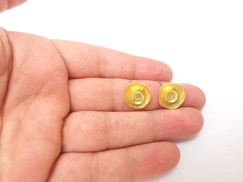 Earring Stud Base, Earring Blank, Ear Settings Resin Bezel, Cabochon Mounting, Gold Plated Brass (6mm blanks) G35844