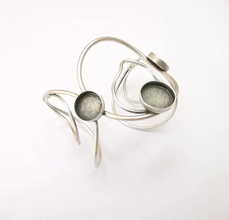 Wire Circle Bracelet, Large Cuff, Bangle Bezel, Resin Blank, Wristband Cabochon Base, Adjustable Antique Silver Brass 16mm and 14mm G36185