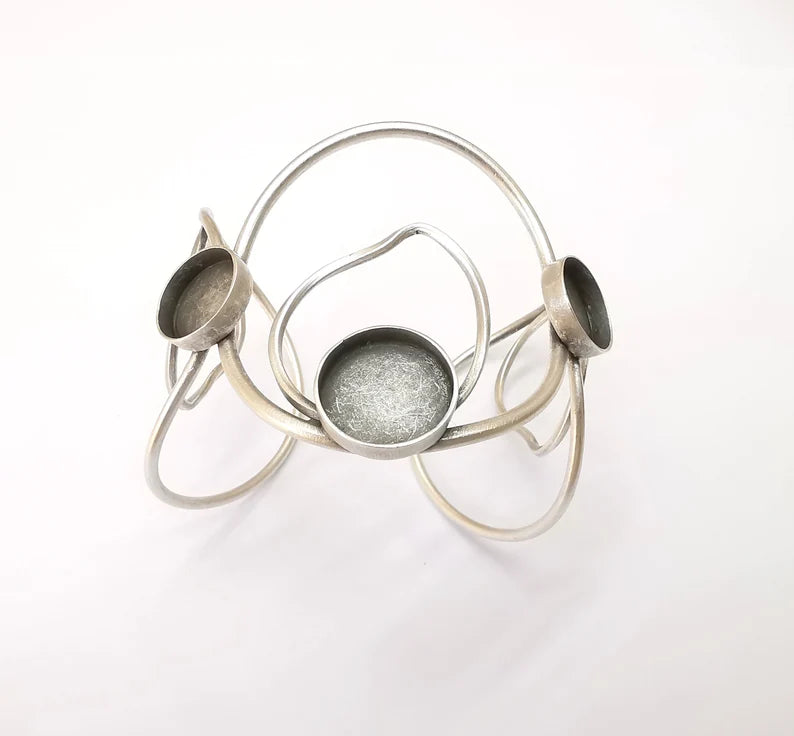 Wire Circle Bracelet, Large Cuff, Bangle Bezel, Resin Blank, Wristband Cabochon Base, Adjustable Antique Silver Brass 16mm and 14mm G36185