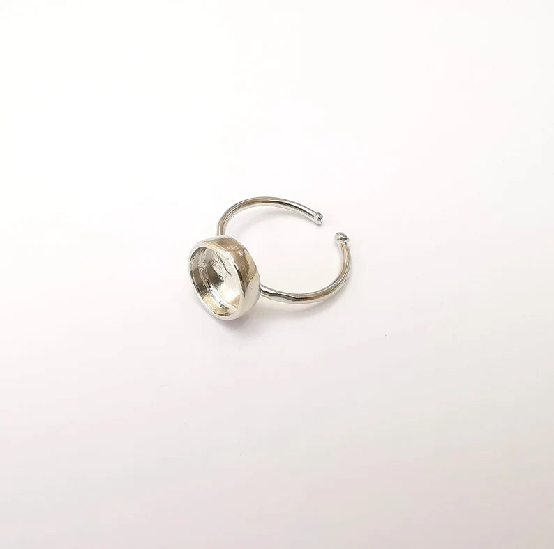 Shiny Silver Round Ring Setting, Cabochon Blank, Resin Bezel, Ring Mounting, Epoxy Frame Base, Adjustable Rhodium Plated Brass 10mm G35673