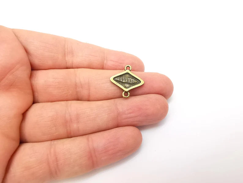 5 Bronze Connector Charms, Boho Charm, Rustic Charm, Earring Charm, Bronze Pendant, Necklace Parts, Antique Bronze Plated 19x19mm G35685