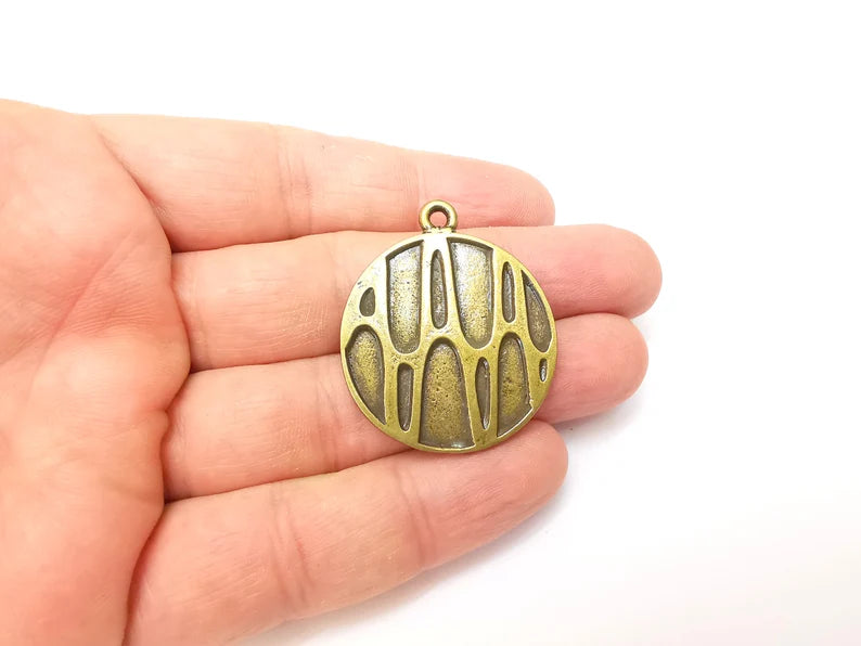 Bronze Pendant, Bronze Charms, Earring Charms, Dangle Pendant, Locket Pendant, Necklace Pendant, Antique Bronze Plated Metal 39x32mm G35686