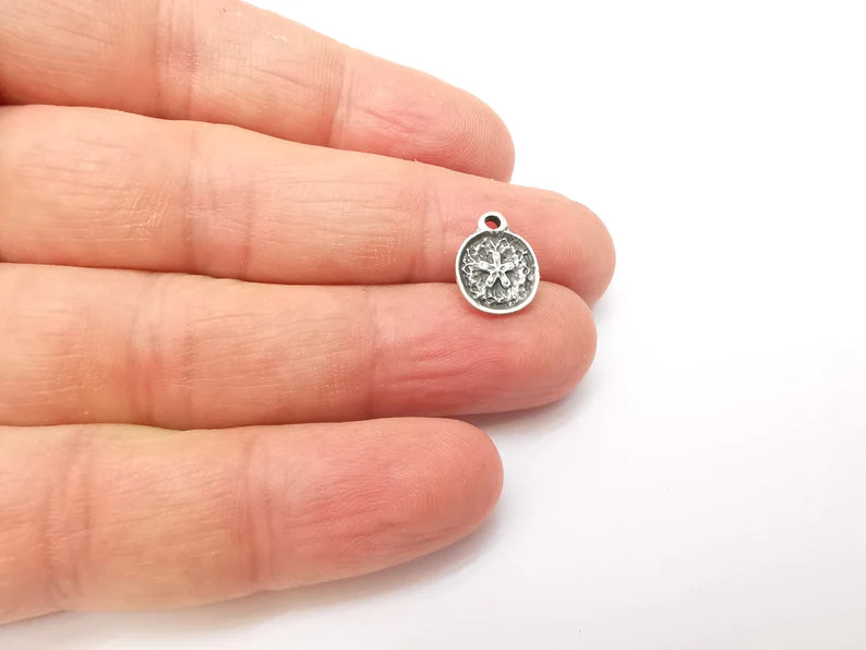 5 Silver Dangle Charms, Boho Charms, Rustic Charms, Earring Charms, Silver Pendant, Necklace Parts, Antique Silver Plated 13x10mm G35706