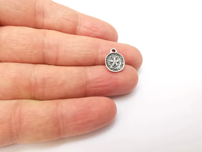 5 Silver Dangle Charms, Boho Charms, Rustic Charms, Earring Charms, Silver Pendant, Necklace Parts, Antique Silver Plated 13x10mm G35706