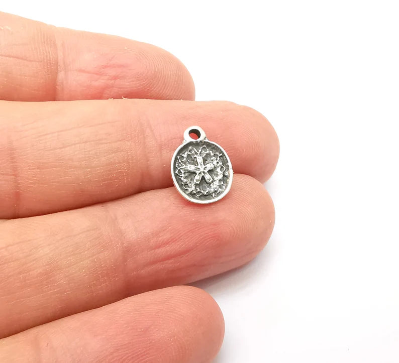5 Silver Dangle Charms, Boho Charms, Rustic Charms, Earring Charms, Silver Pendant, Necklace Parts, Antique Silver Plated 13x10mm G35706