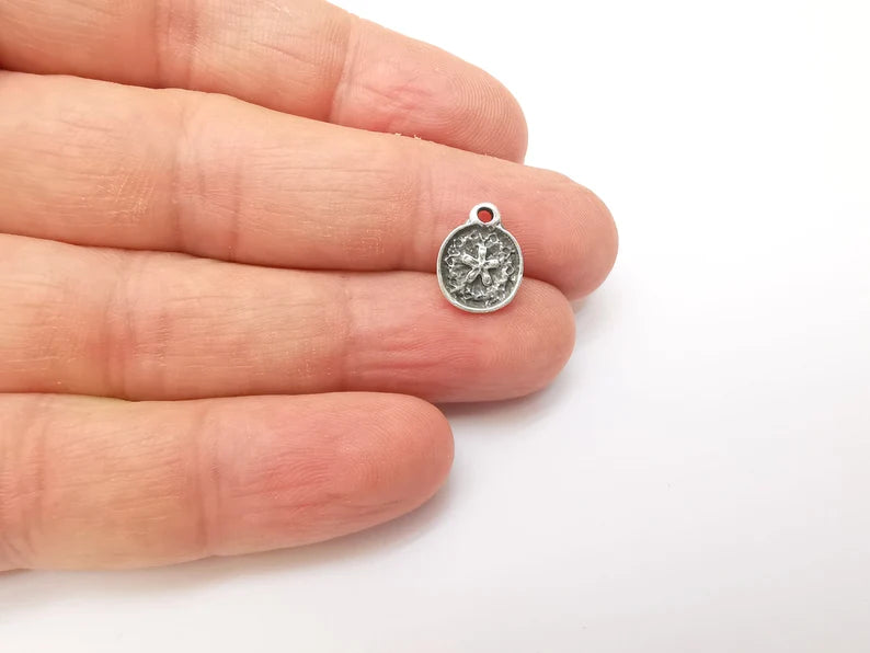 5 Silver Dangle Charms, Boho Charms, Rustic Charms, Earring Charms, Silver Pendant, Necklace Parts, Antique Silver Plated 13x10mm G35706