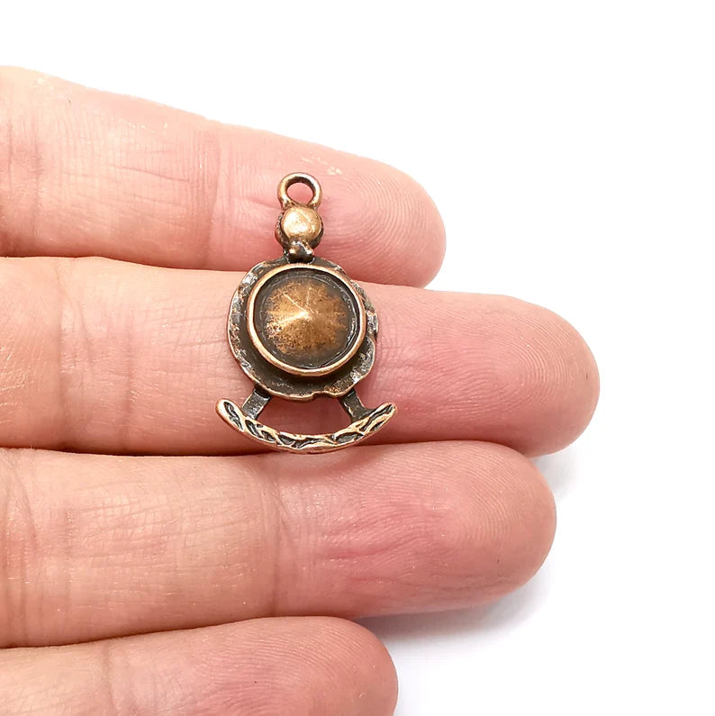 Copper Dangle Charms, Hammered Boho Charm, Rustic Charm, Earring Charm, Copper Pendant, Necklace Parts, Antique Copper Plated 31x18mm G35707