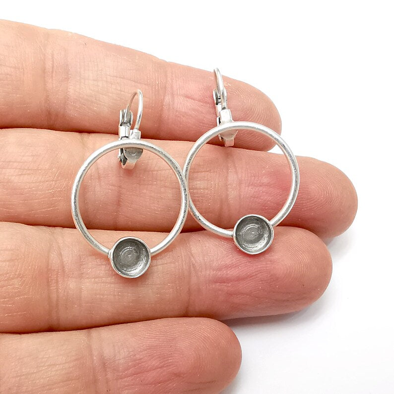 Silver Hoop Earring Base, Earring Blank, Ear Settings Bezel, Resin Blank, Cabochon Mountings, Antique Silver Plated Brass 10mm blanks G35709