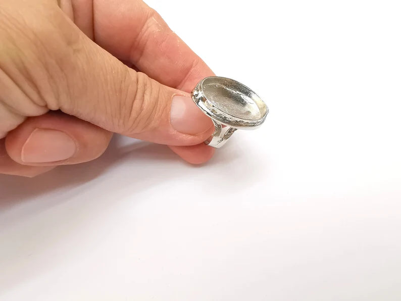 Shiny Silver Oval Ring Setting, Cabochon Blank, Resin Bezel, Ring Mounting, Epoxy Frame Base, Adjustable Rhodium Plated Brass 25x18mm G35719