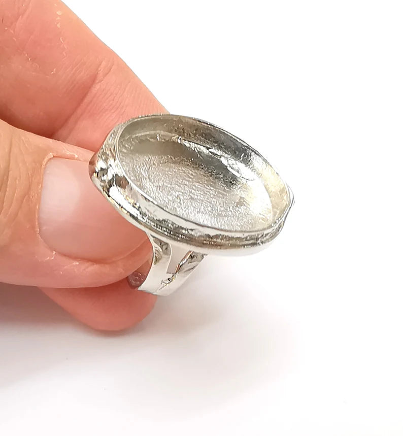 Shiny Silver Oval Ring Setting, Cabochon Blank, Resin Bezel, Ring Mounting, Epoxy Frame Base, Adjustable Rhodium Plated Brass 25x18mm G35719