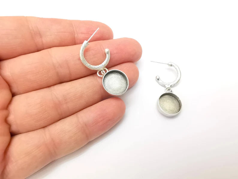 Earring Stud Base, Earring Blank, Ear Settings Resin Bezel, Cabochon Mounting, Antique Silver Plated Brass (14mm blanks) G35724