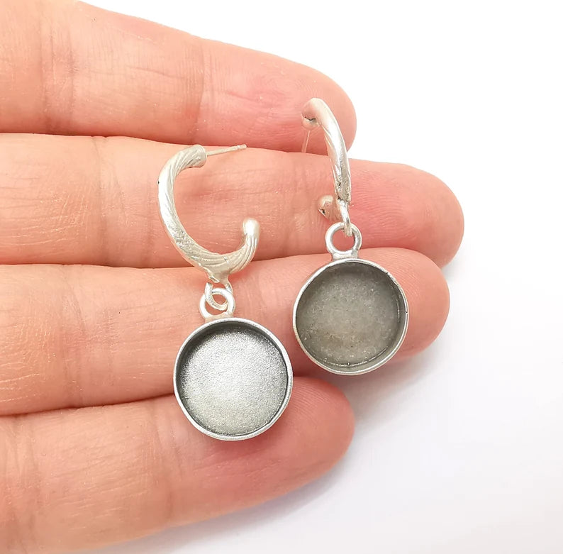 Earring Stud Base, Earring Blank, Ear Settings Resin Bezel, Cabochon Mounting, Antique Silver Plated Brass (14mm blanks) G35724