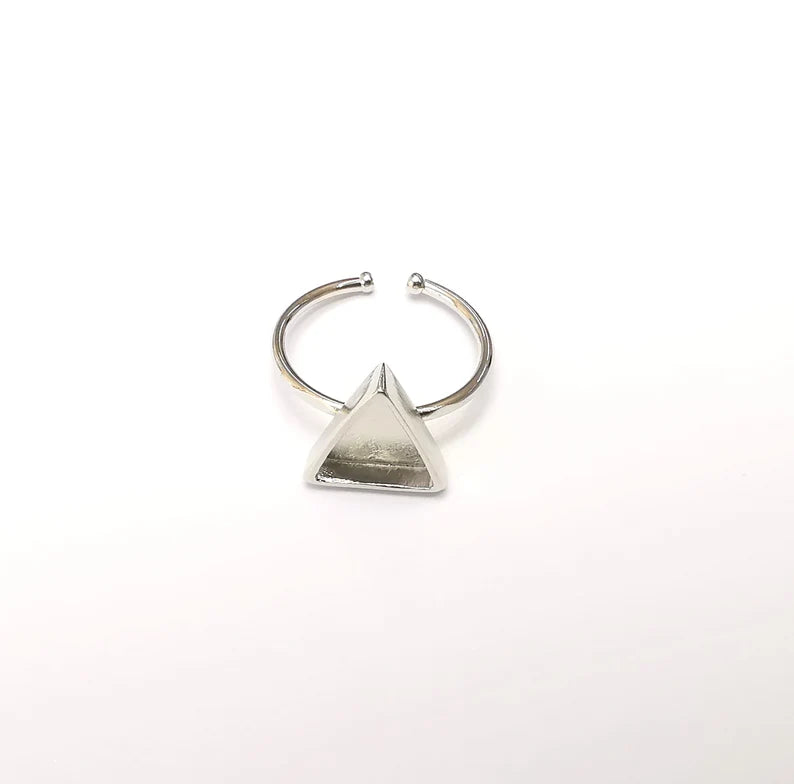 Shiny Silver Triangle Ring Setting, Cabochon Blank, Resin Bezel, Ring Mounting, Epoxy Frame, Adjustable Rhodium Plated Brass 10mm G35883