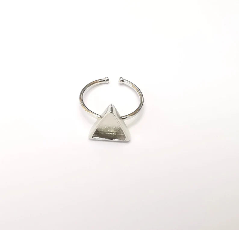 Shiny Silver Triangle Ring Setting, Cabochon Blank, Resin Bezel, Ring Mounting, Epoxy Frame, Adjustable Rhodium Plated Brass 10mm G35883