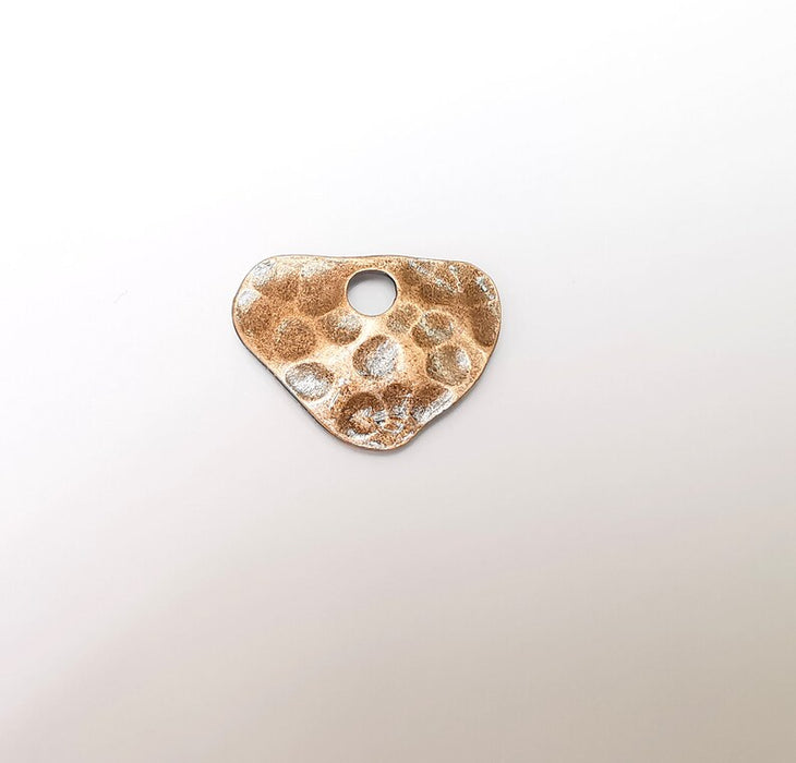 2 Copper Heart Charms, Baroque Charms, Earring Charms, Copper Pendant, Necklace Parts, Antique Copper Plated 28x20mm G35904