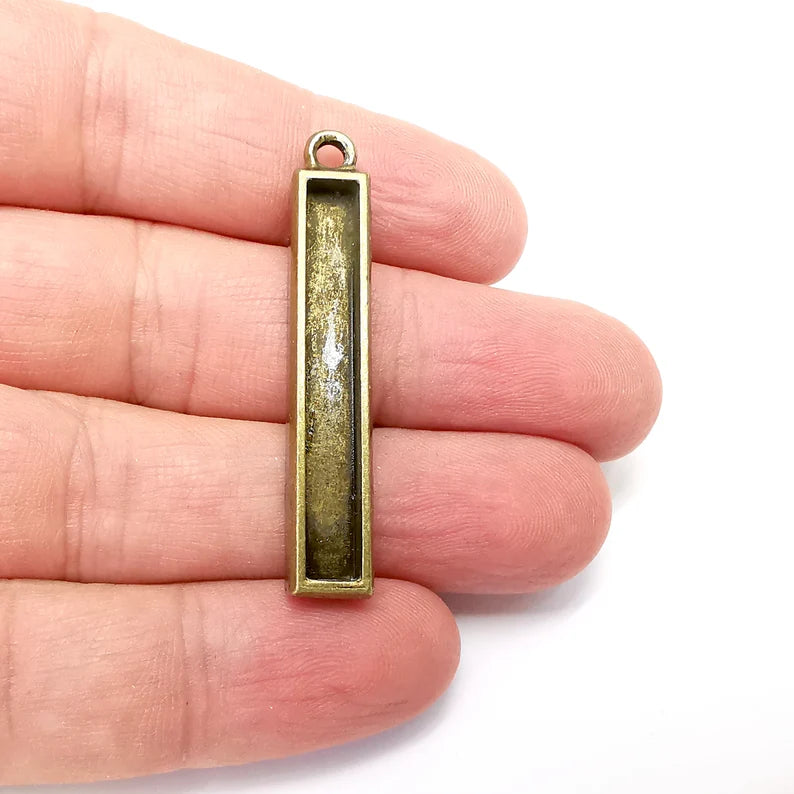 Long Rectangle Blank, Resin Kit, Charm Frame, Pendant Bezel, Earring Base, Cabochon inlay Mountings, Antique Bronze Plated 40x5mm G35912