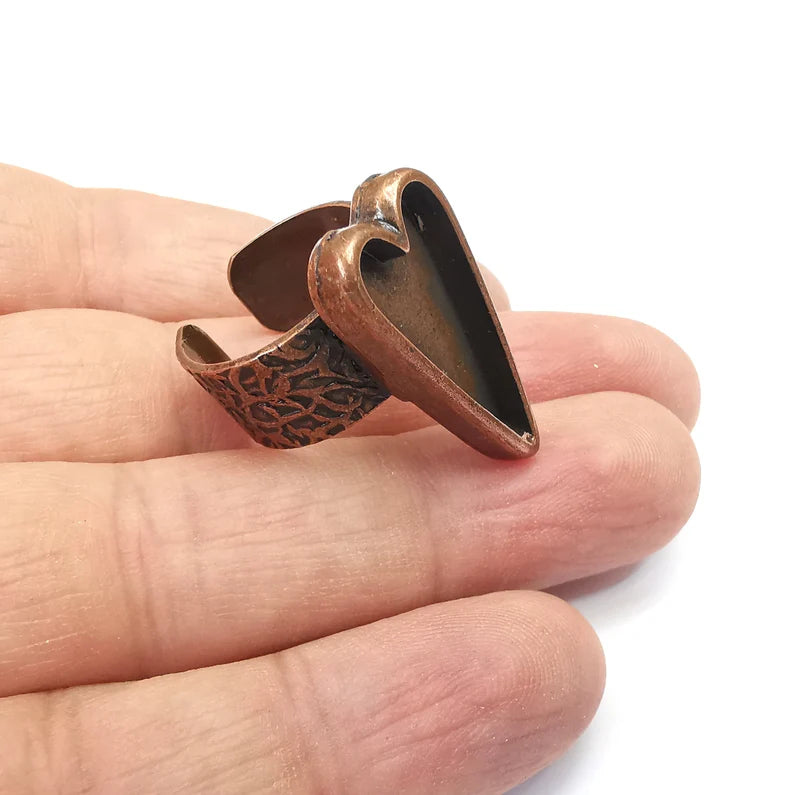 Copper Heart Ring Setting, Cabochon Blank, Resin Bezel, Ring Mounting, Epoxy Frame Base, Adjustable Antique Copper Plated 24x12mm G35744